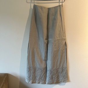 Long skirt with floral stitch